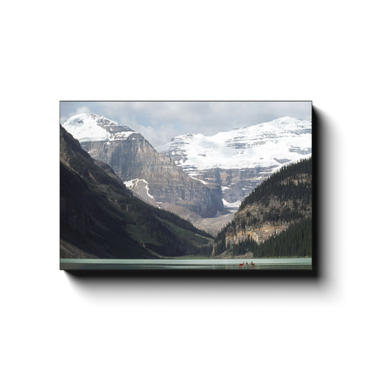 Canoeing on Lake Louise - photodecor.net