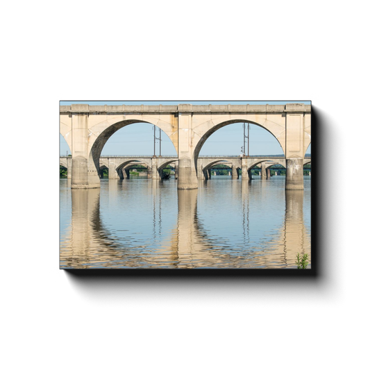 Reflecting on Arches - photodecor.net